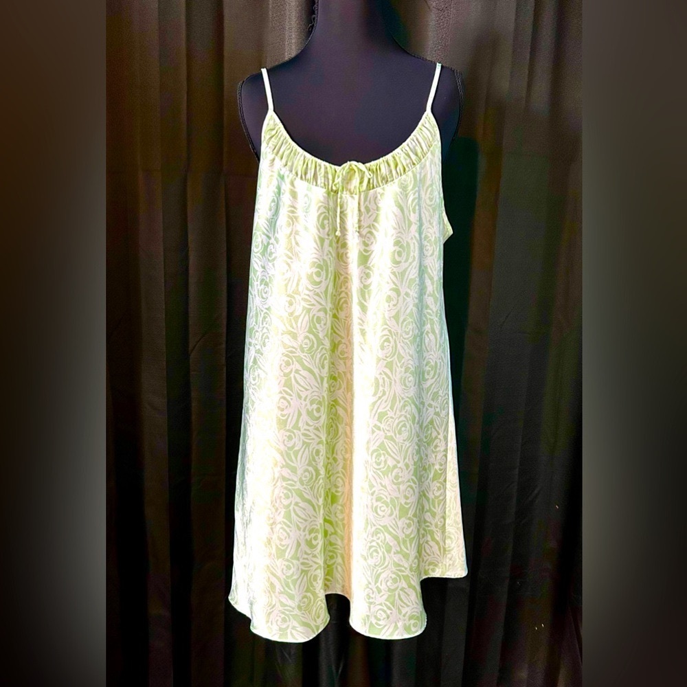 Oscar de la Renta Green, White Floral Slip, Size XL
